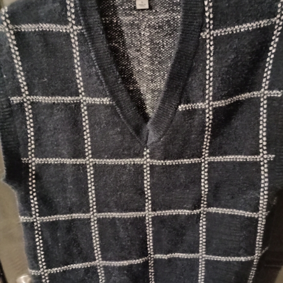 a new day  Checkered Sweater Vest - Picture 3 of 6
